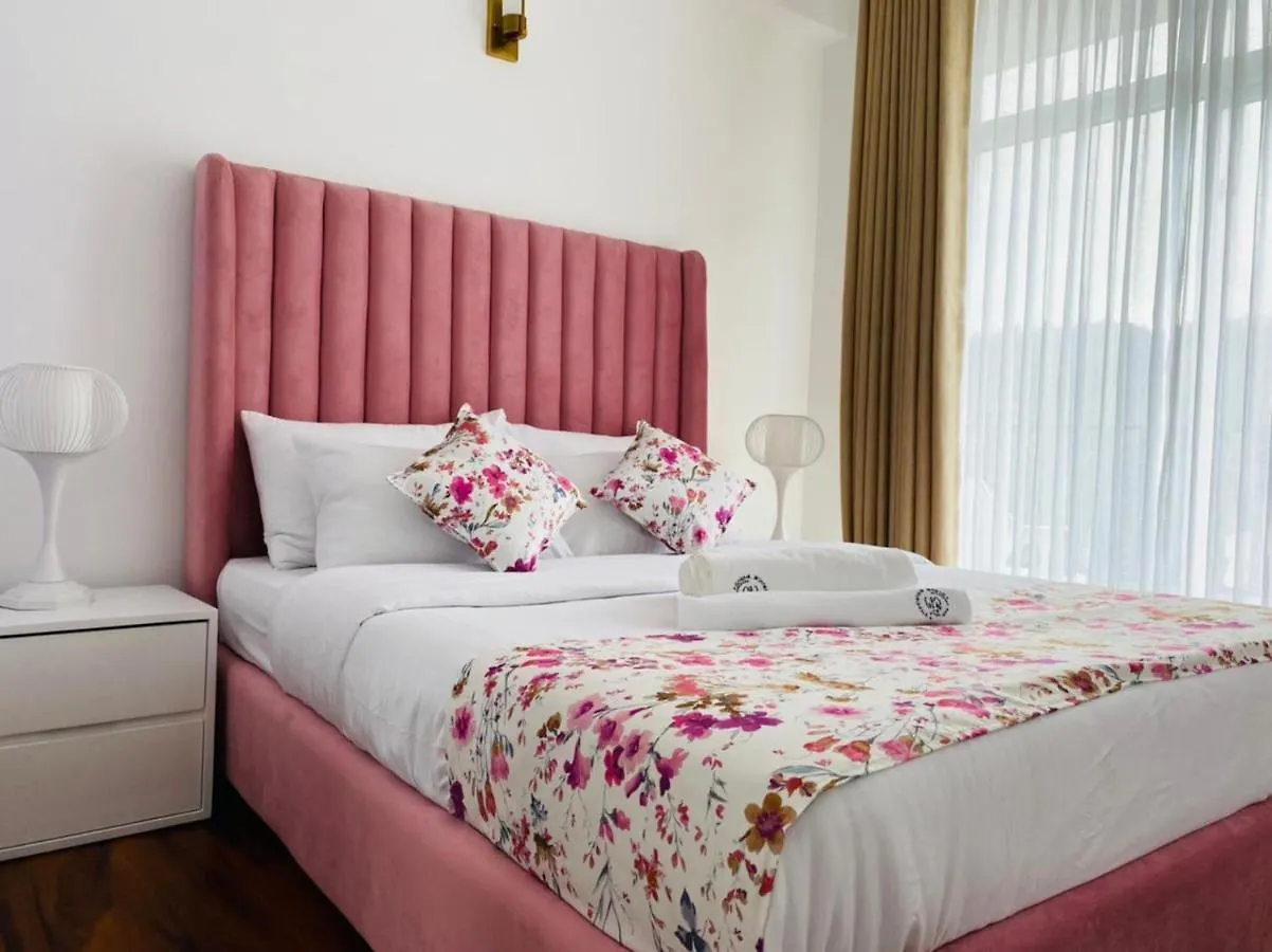 Grand Winterberry - Lake View Luxury Residence Nuwara Eliya